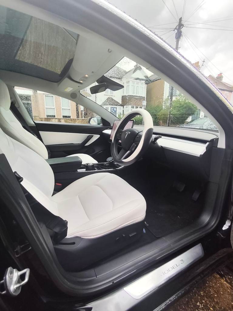Tesla, MODEL 3, Saloon, 2020, beautiful interior clean inside out
