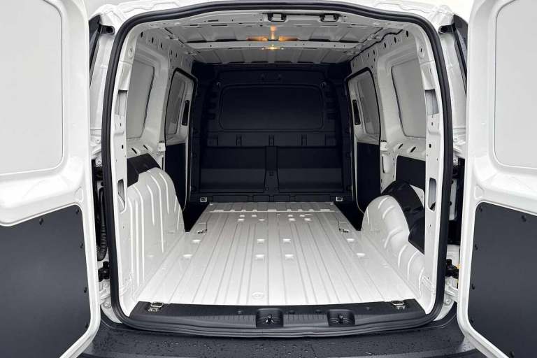 2025 Volkswagen Caddy Maxi C20 Caddy Cargo Commerce Maxi 102 PS 2.0 TDI 6sp Manual Van DIESEL Manual