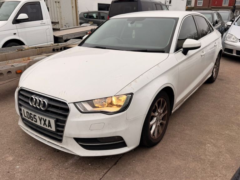 Audi, A3, Saloon, 2016, Semi-Auto, 1598 (cc), 4 doors