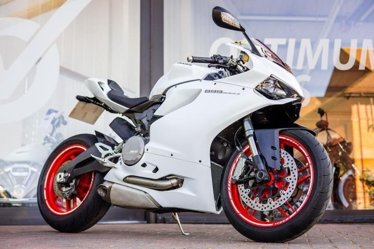 Ducati 899 Panigale EXTRAS ! STUNNING