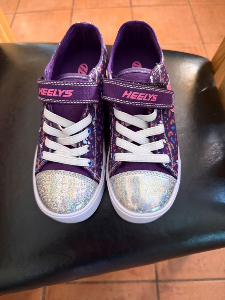 Heelys Roller Skates - Purple with Glitter Toes, As Good As New