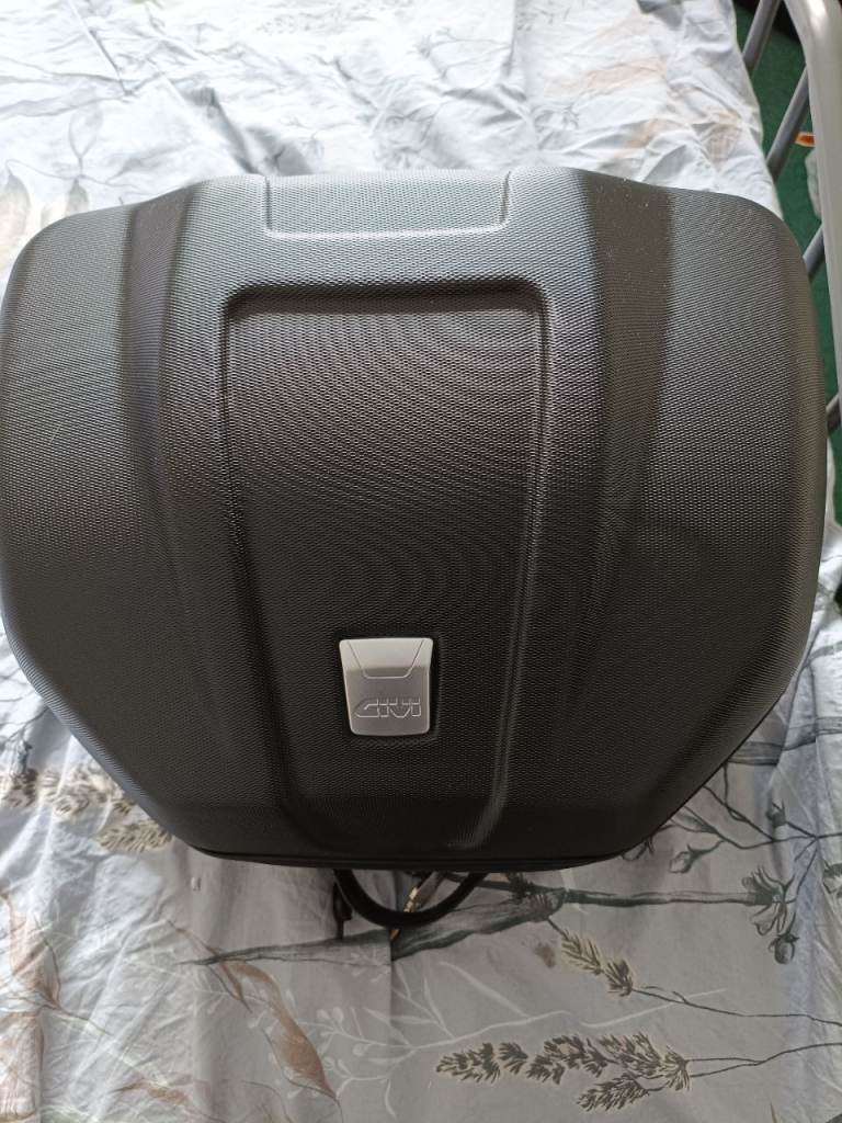 givi 901 top box