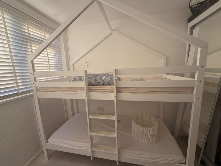 White House Frame Bunk Bed for Kids – Good Condition