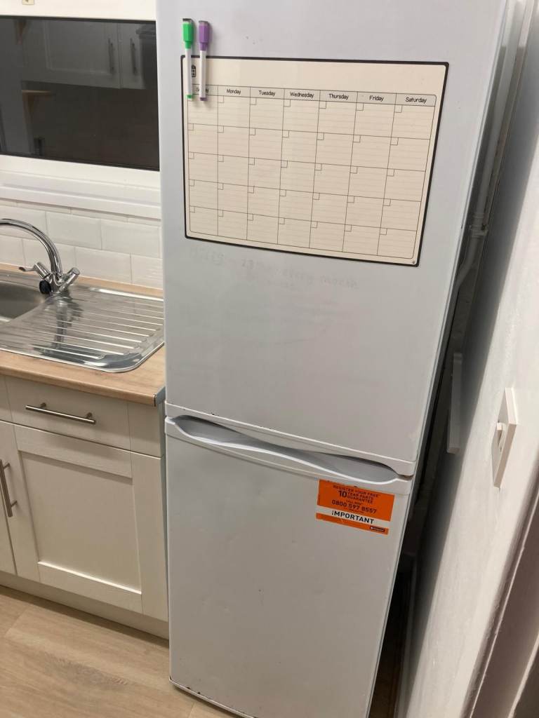 Fridge freezer Hotpoint free