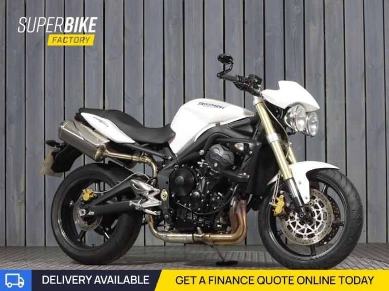 2010 60 TRIUMPH STREET TRIPLE 675