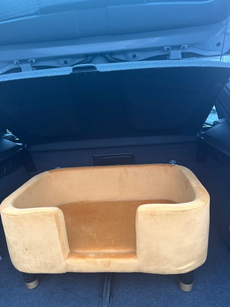 Dog bed