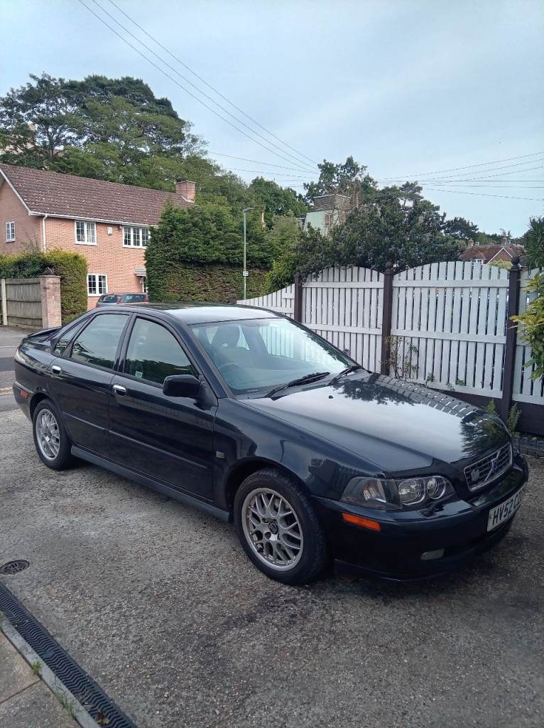 Volvo S40 T4 Sport Lux 2002, Manual, 1948 (cc), 4 doors