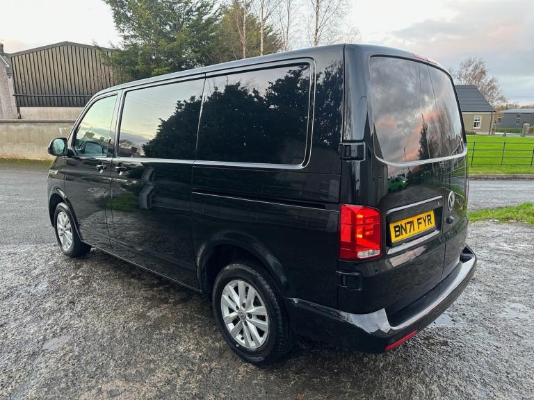 VOLKSWAGEN TRANSPORTER 2.0 TDI T28 Highline 2021