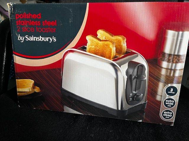 Unused new in box Sainsbury's Stainless Steel 2 slice toaster