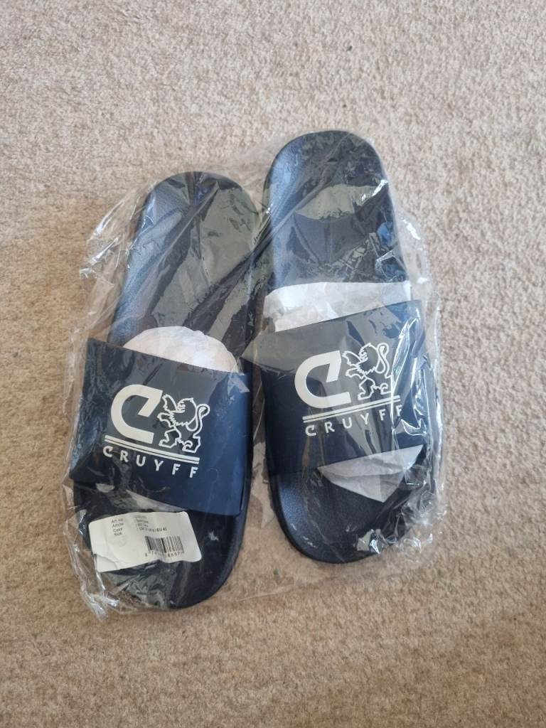 Cruyff Slides - Navy, UK 9, EU 43, Brand New