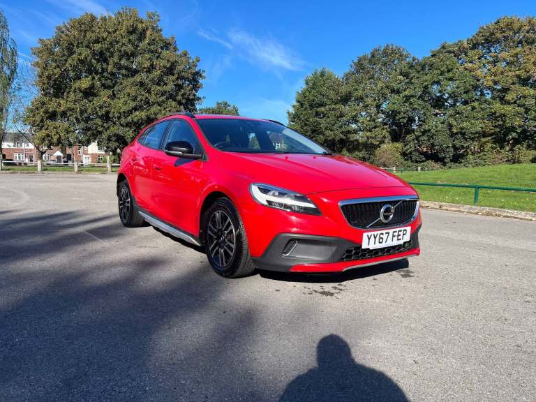 2017 Volvo V40 D2 [120] Cross Country Nav Plus 5dr HATCHBACK DIESEL Manual