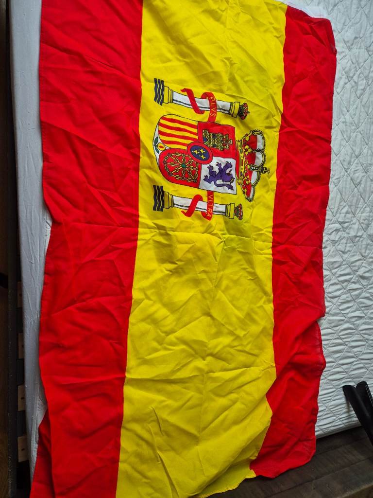 Worldwide Flags.  Spain.150cm x 90cm