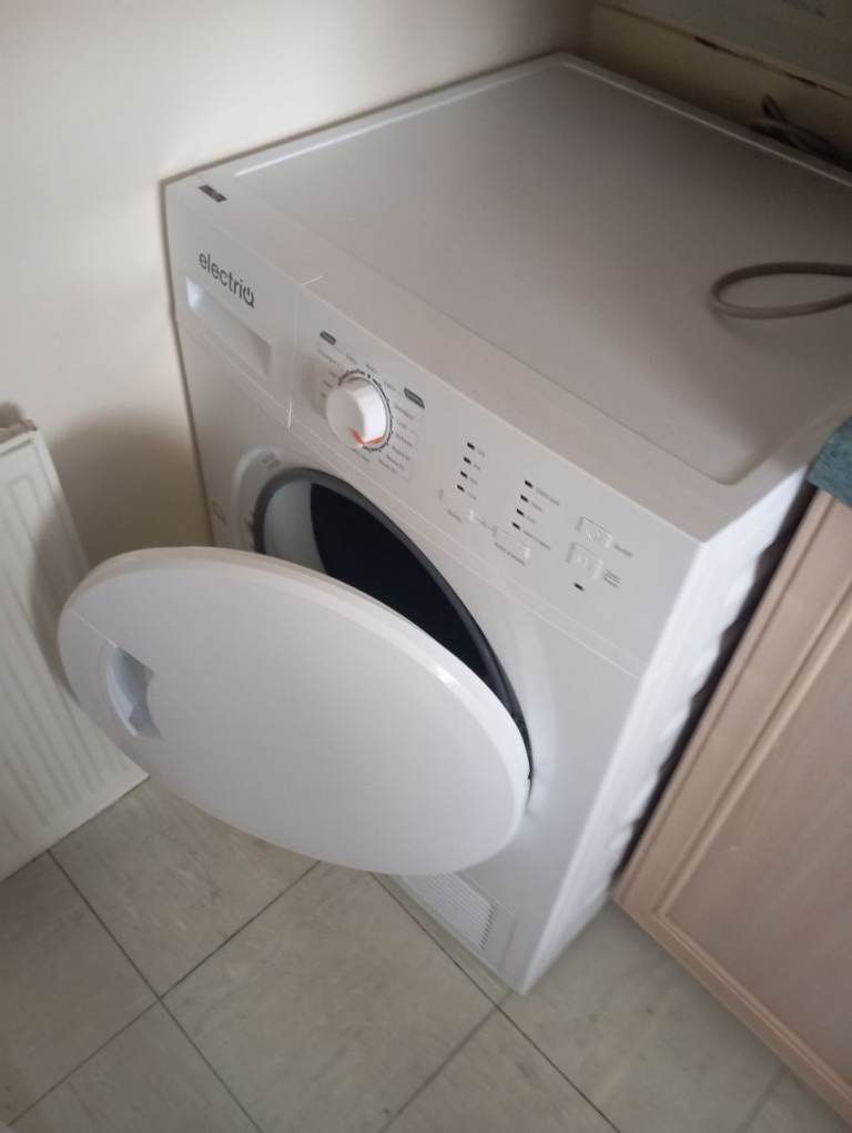 Tumble Dryer to collect in Reigate