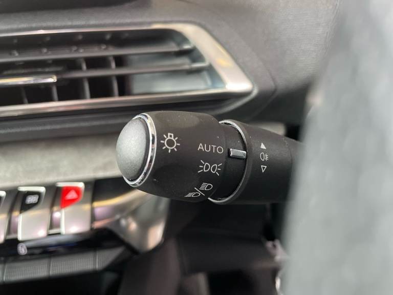 2021 Peugeot 5008 1.5 BlueHDi GT 5dr EAT8 HATCHBACK DIESEL Automatic