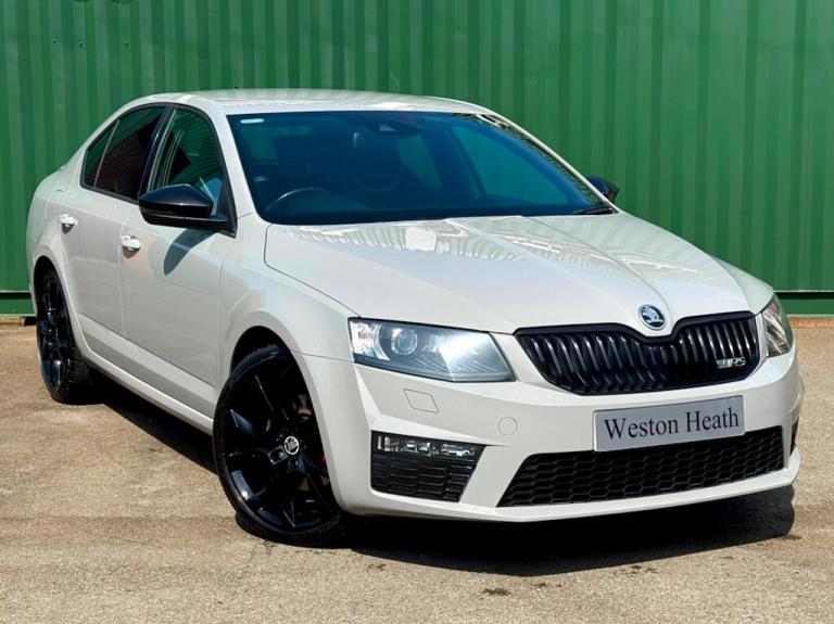 2017 Skoda Octavia 2.0 TDI vRS Hatchback 5dr Diesel DSG Euro 6 (s/s) (SNav) (184 ps) Hatchback Di...