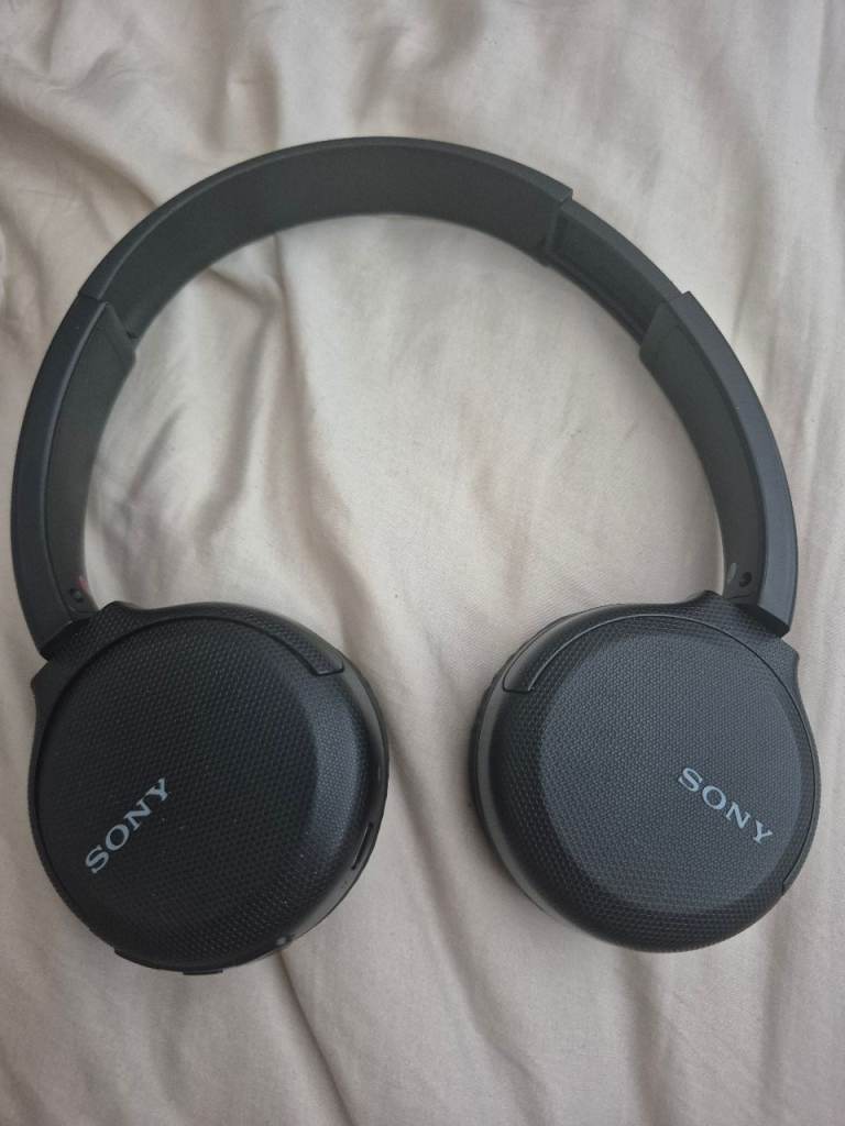 Sony Over-Ear Headphones – Grey, Good Condition