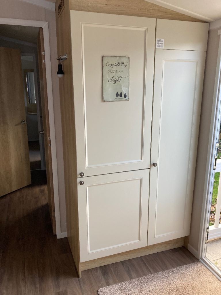 Swift Burgandy 2018 2 bedroom  6 Berth