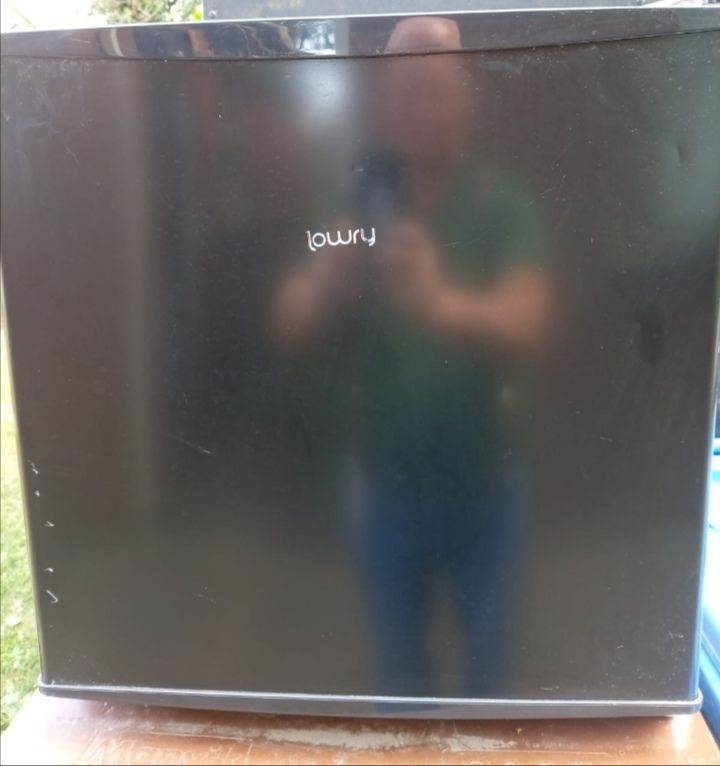 Lowry Mini Table top Freezer 