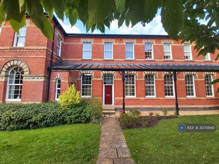 2 bedroom flat in Kensington Square, Macclesfield, SK10 (2 bed) (#3070940)