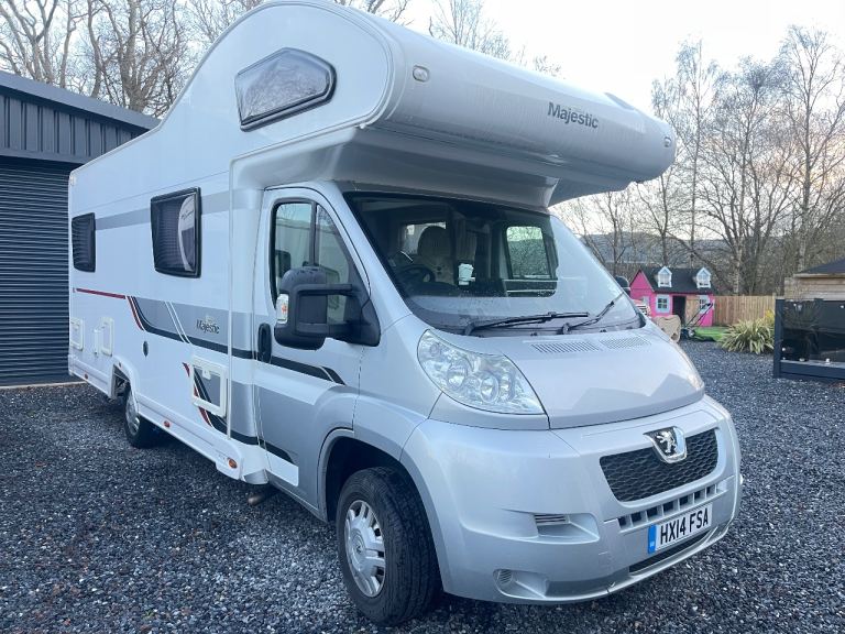 Elddis Majestic 180 (6 berth end lounge )