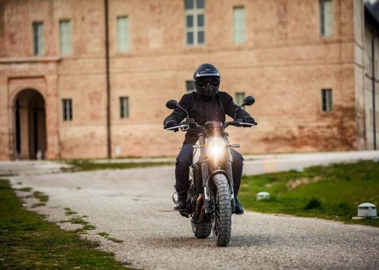 Benelli Leoncino 500 Trail A2 Retro Motorcycle Naked NEW 2024 74 Plate Pre Re...