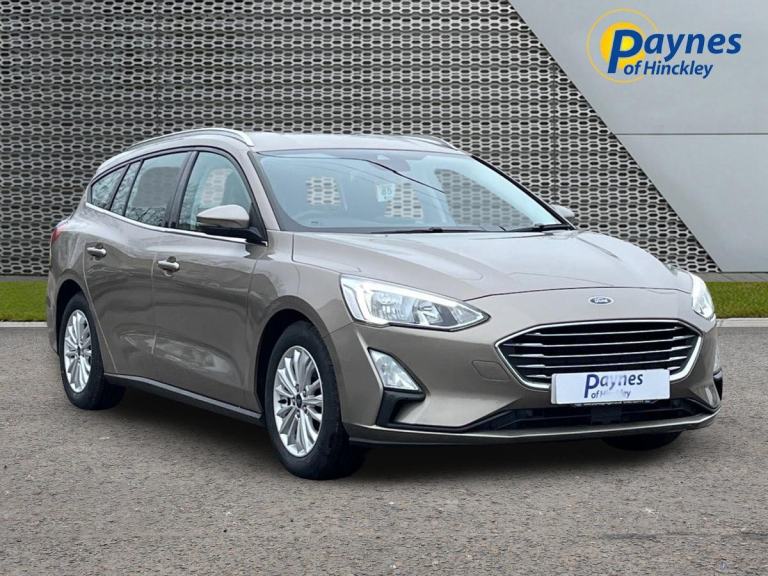 2019 Ford Focus Titanium 5 Dr Estate 1.0L 125PS AUTO in Tectonic Silver LOW MLS 