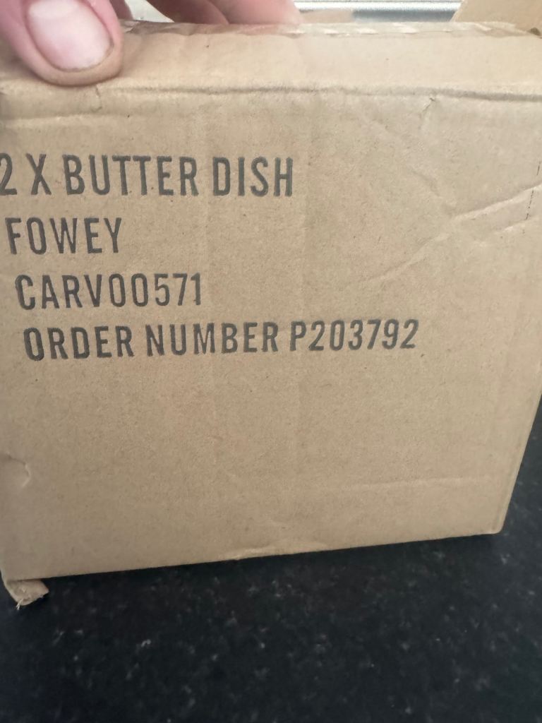 Various kitchen items