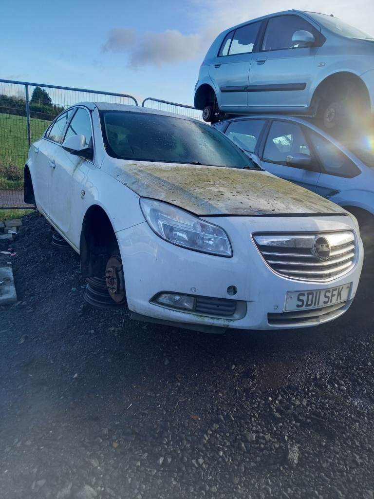 2011 VAUXHALL INSIGNIA ESTATE 2.0 CRDI BREAKING FOR PARTS
