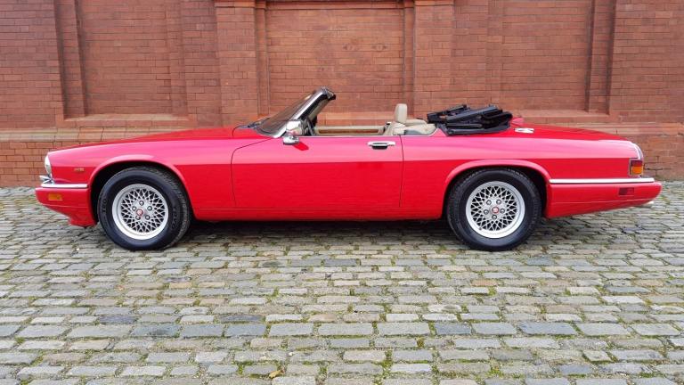 JAGUAR XJS CONVERTIBLE 5.3 V12 RARE IMPORTED RHD AUTO * ONLY 31000 MILES