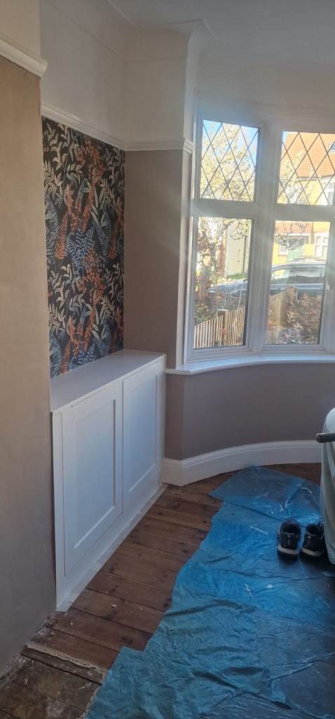 Simple Quality - Painter, Decorator & Tiling Services South East London - Renovation Expert 🖌️