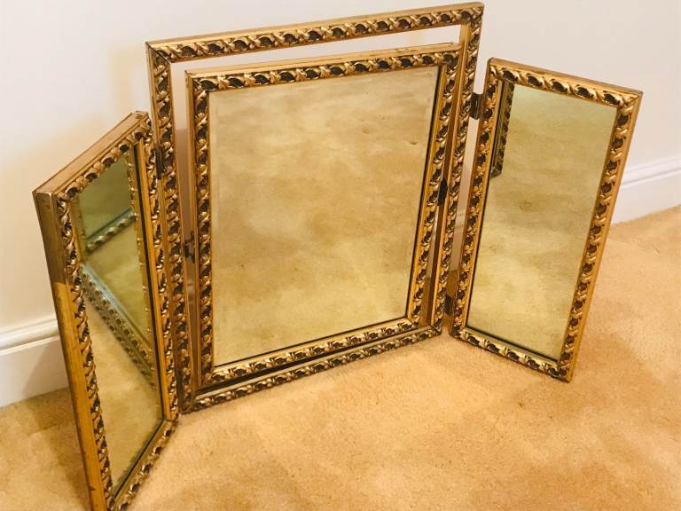 TRIPTYCH VINTAGE GOLD GILT VANITY DRESSING TABLE TRIPLE MIRROR