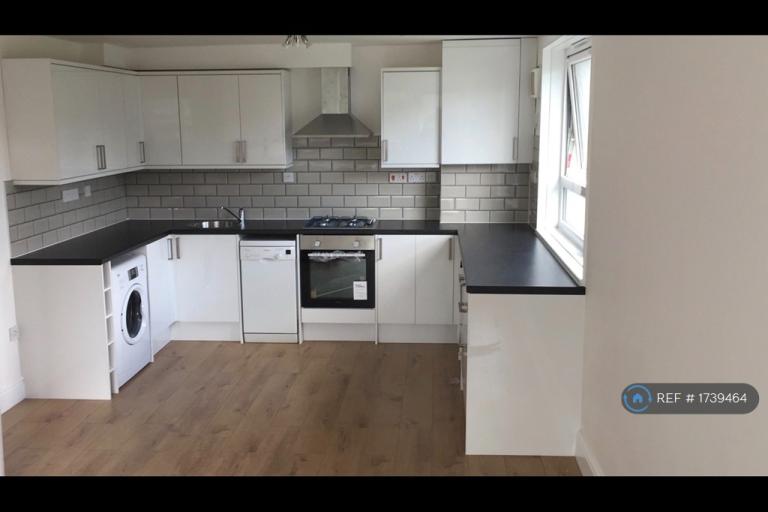 2 bedroom flat in Woodland Road, London, SE19 (2 bed) (#1739464)