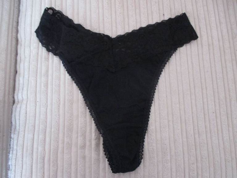 THONG KNICKERS - CLOSE THINGS - NEW WITHOUT TAGS