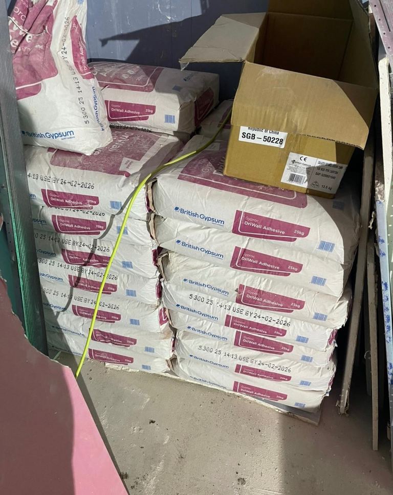 British Gypsum Gyproc General Purpose Drywall Plasterboard  28 bags LOT Adhesive