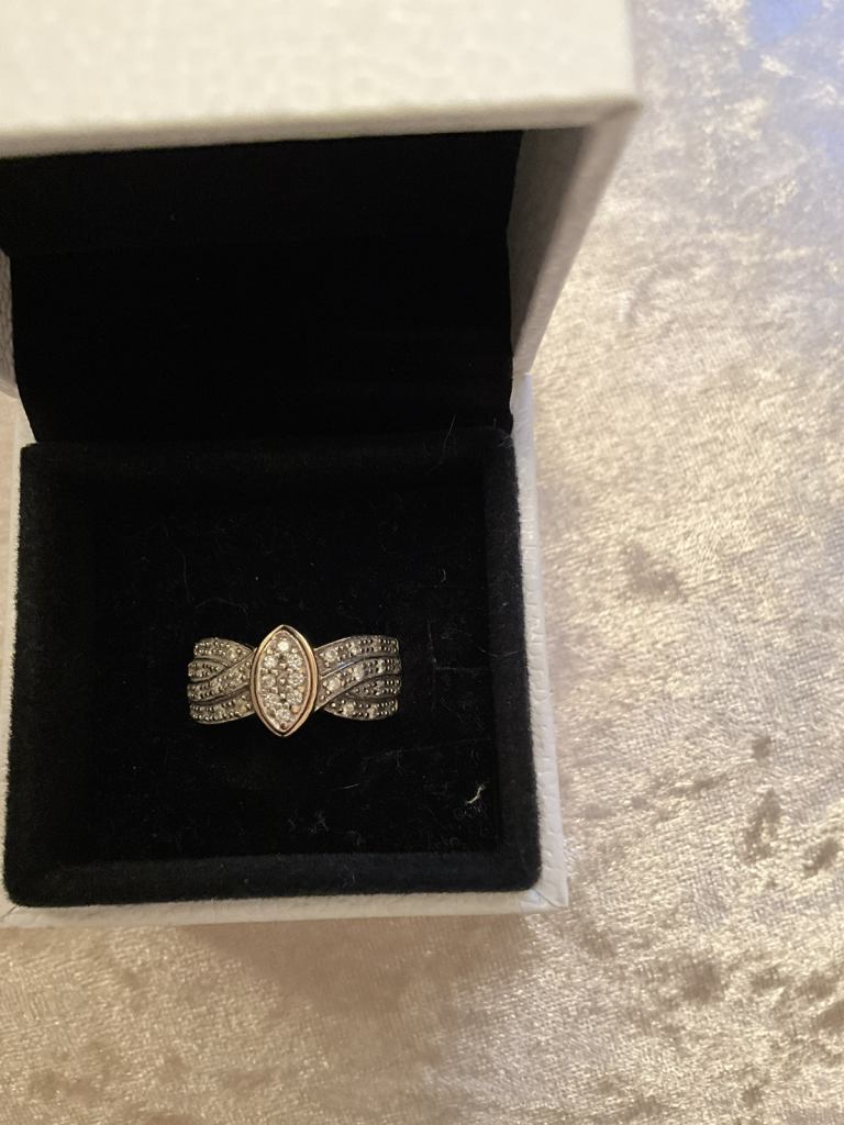 9k gold diamond ring 