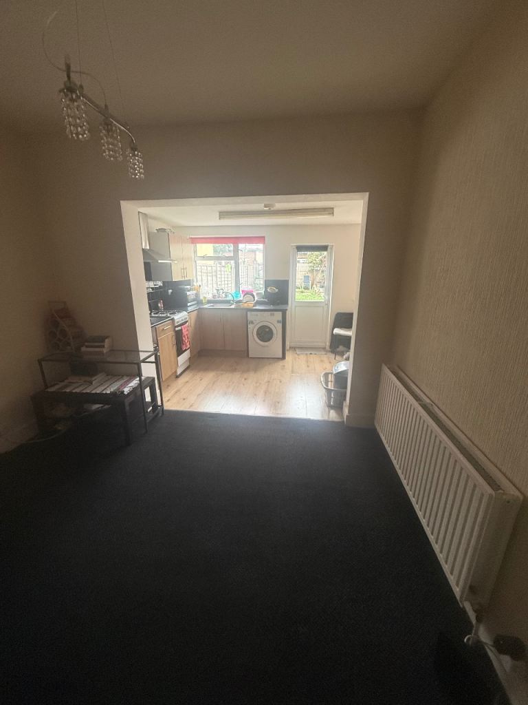 Spacious 3/4 bed house in Sevenking 