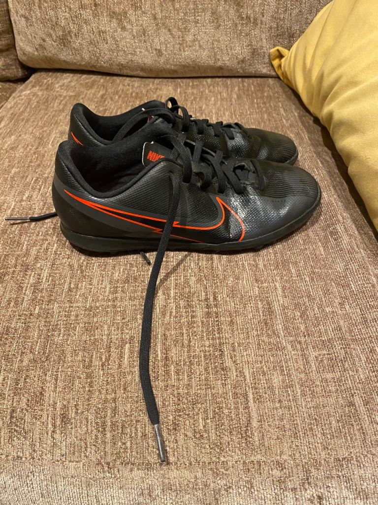 Size 2 Nike Mercurial Astro turf football trainers