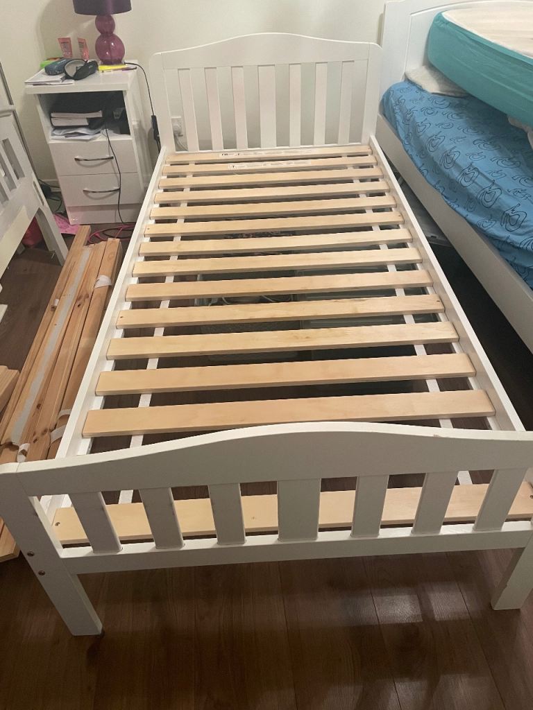 Single bed frame