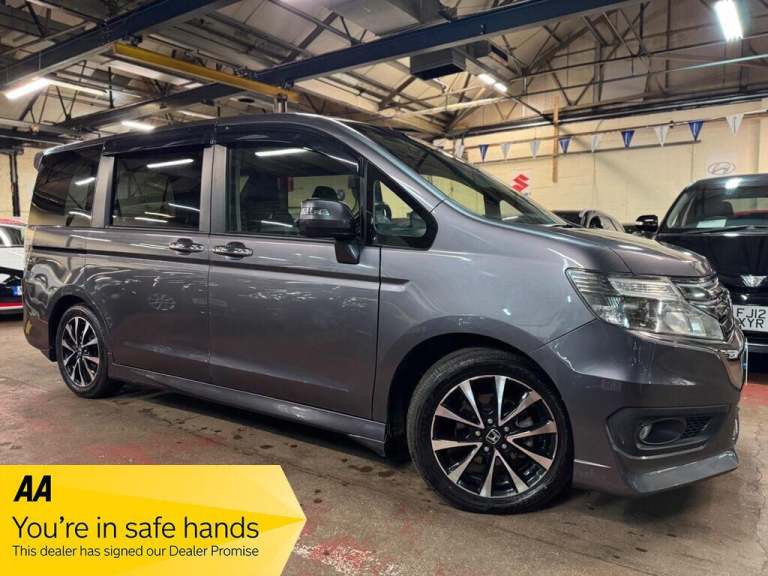  Honda Stepwagon 2.0 SPADA PETROL AUTOMATIC 8 SEATER 5 Dr Petrol Automatic