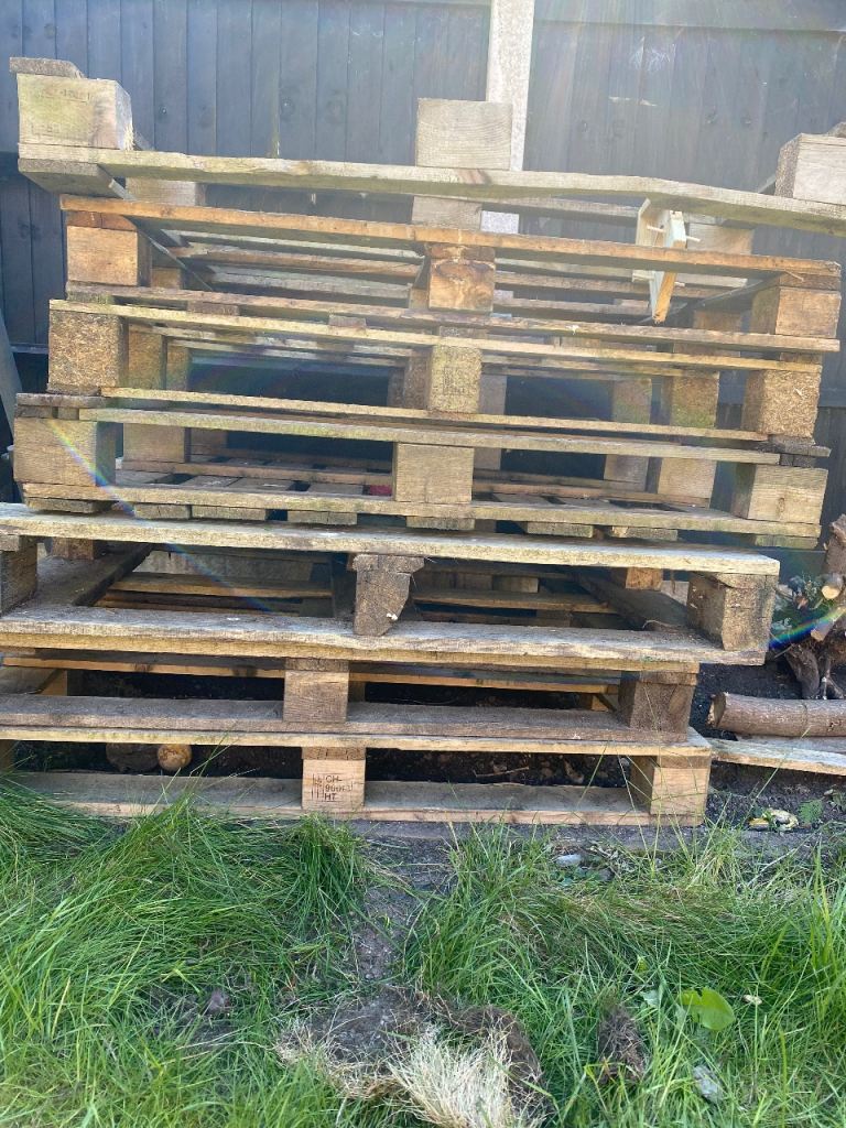 Free pallets 