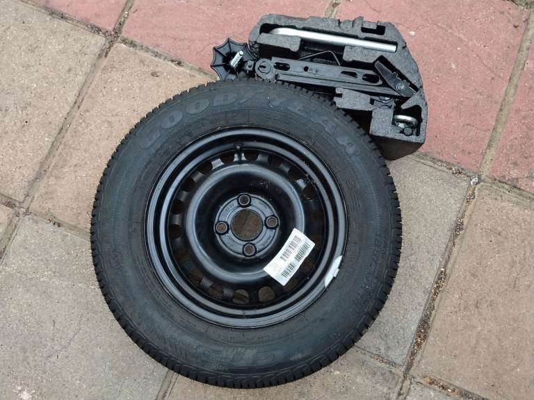 Vauxhall Corsa D Spare Wheel and Jack Kit