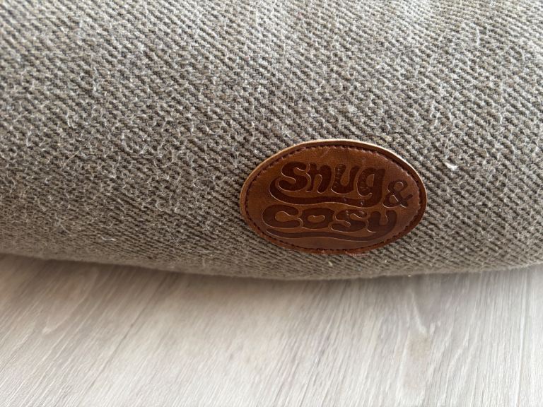 Large dog bed (free)