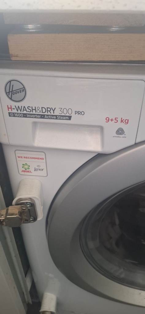 Hoover 300 Pro integrated washer/dryer.9kg/5kg