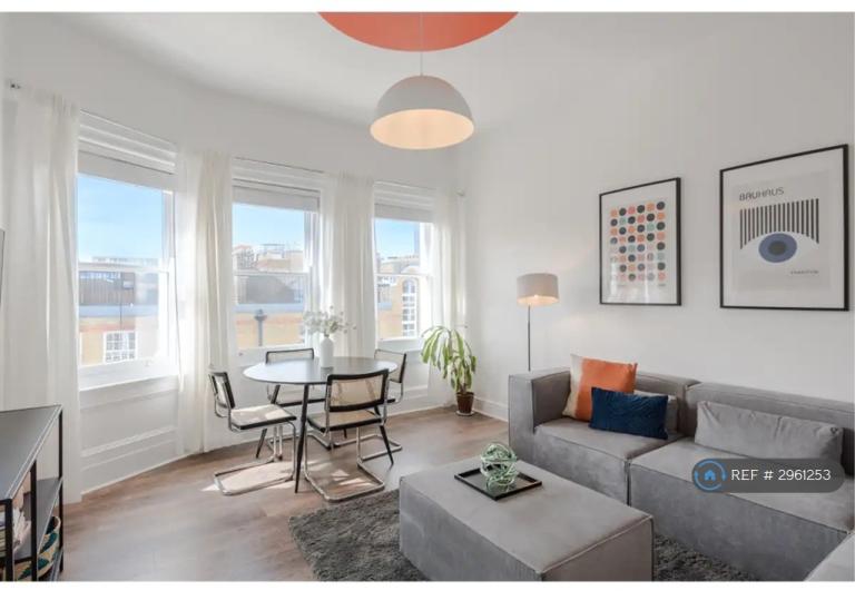 2 bedroom flat in Torrington Place, London, WC1E (2 bed) (#2961253)