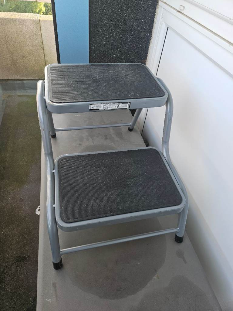 Caravan steps