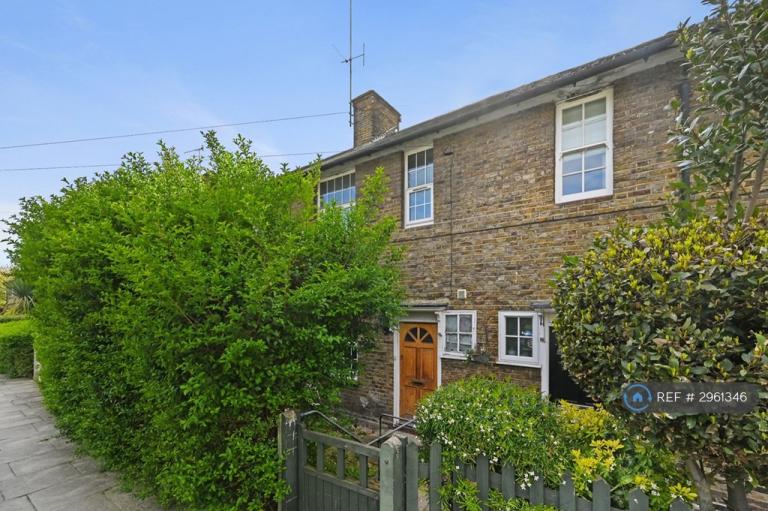 4 bedroom house in Braybrook Street, London, W12 (4 bed) (#2961346)