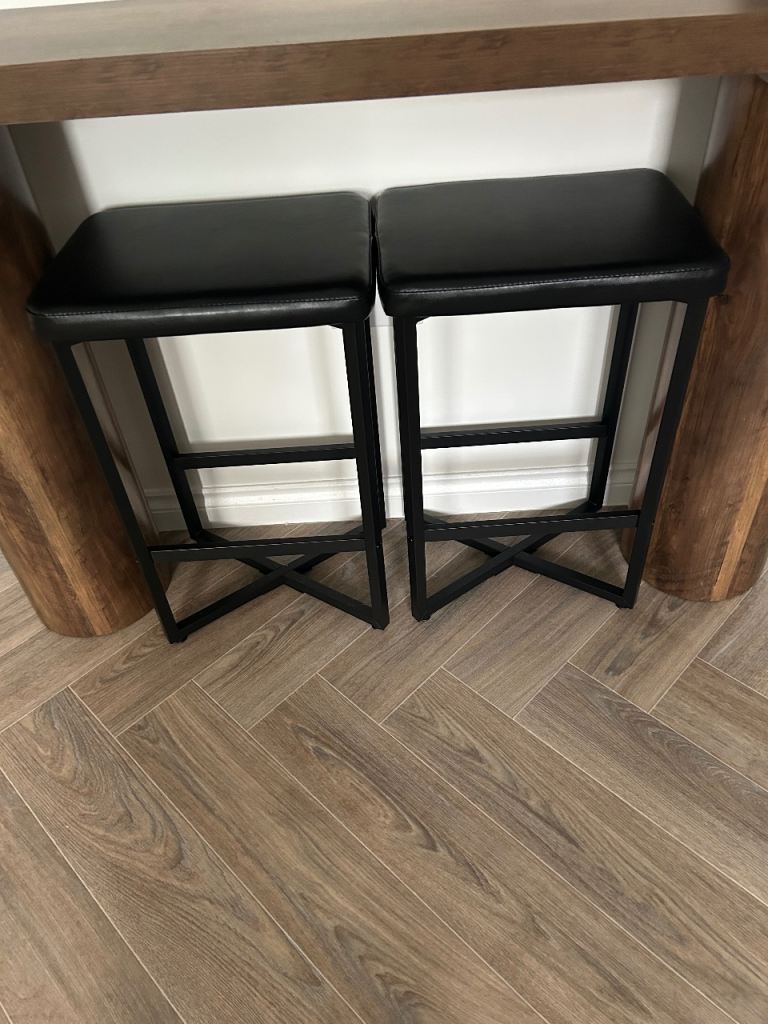 bar stools
