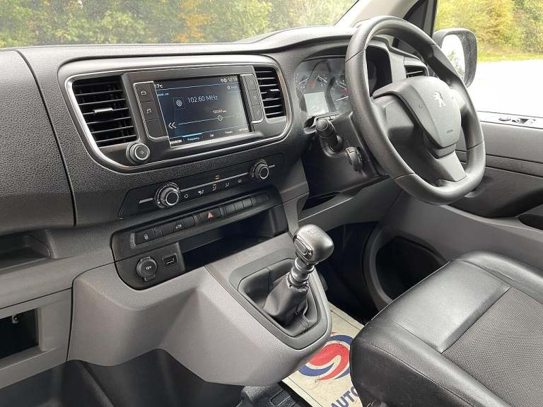 2020 Peugeot Expert 1400 2.0 BlueHDi 120 Professional Van PANEL VAN DIESEL Manual