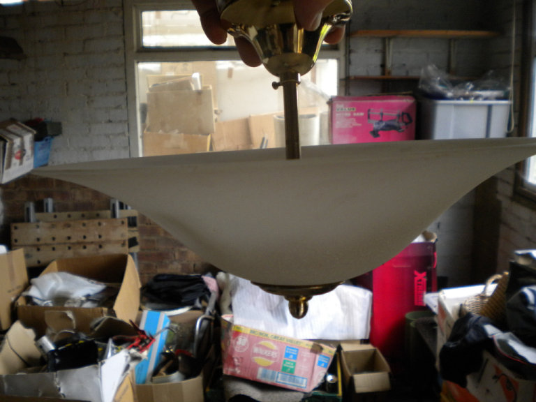 PENDANT LIGHT  WITH FROSTED SHADE