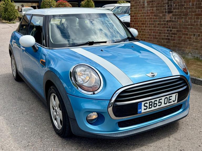 MINI HATCH 1.5 5-Door Hatch Cooper 2015
